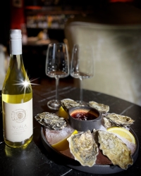 фото  Set Oysters Gillardeau №2 + Nuala Sauvignon Blanc 12,5% (0,75)